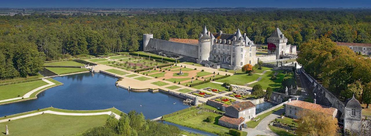 Chambre D'Hotes Les Bains Du Bruant Saint-Porchaire Екстер'єр фото